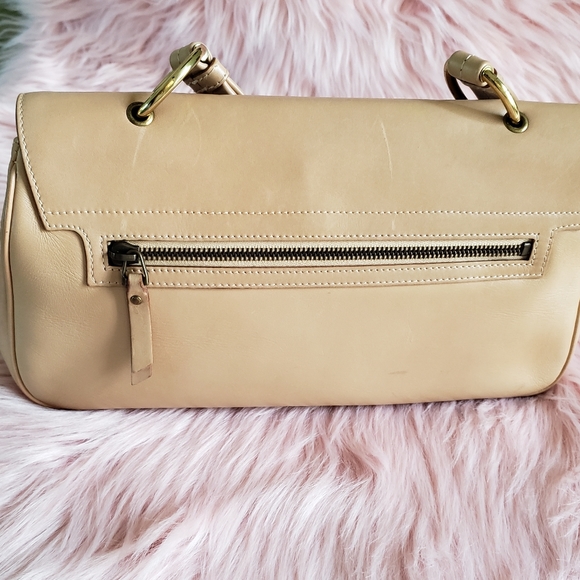 Gucci Tan Leather Shoulder Handbag - Picture 6 of 16